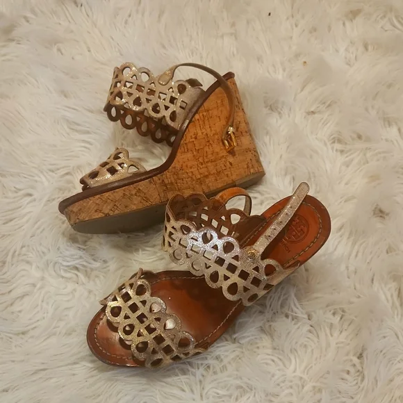 Vintage Tory Burch wedges - Picture 1 of 3